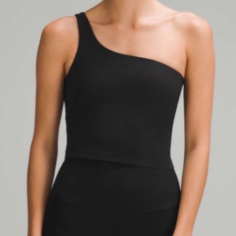 NWT Lululemon cropped tank top